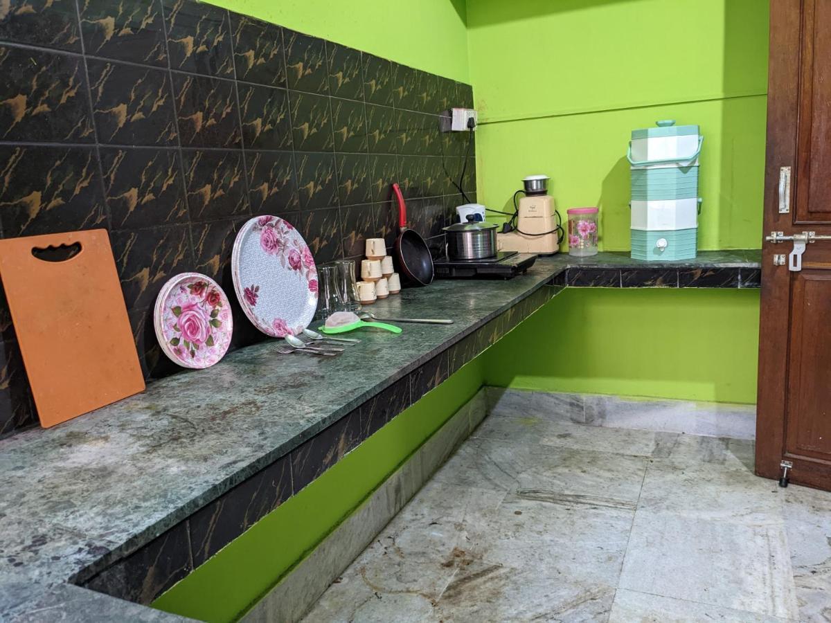 Shree Nivas Homestay Puri Esterno foto