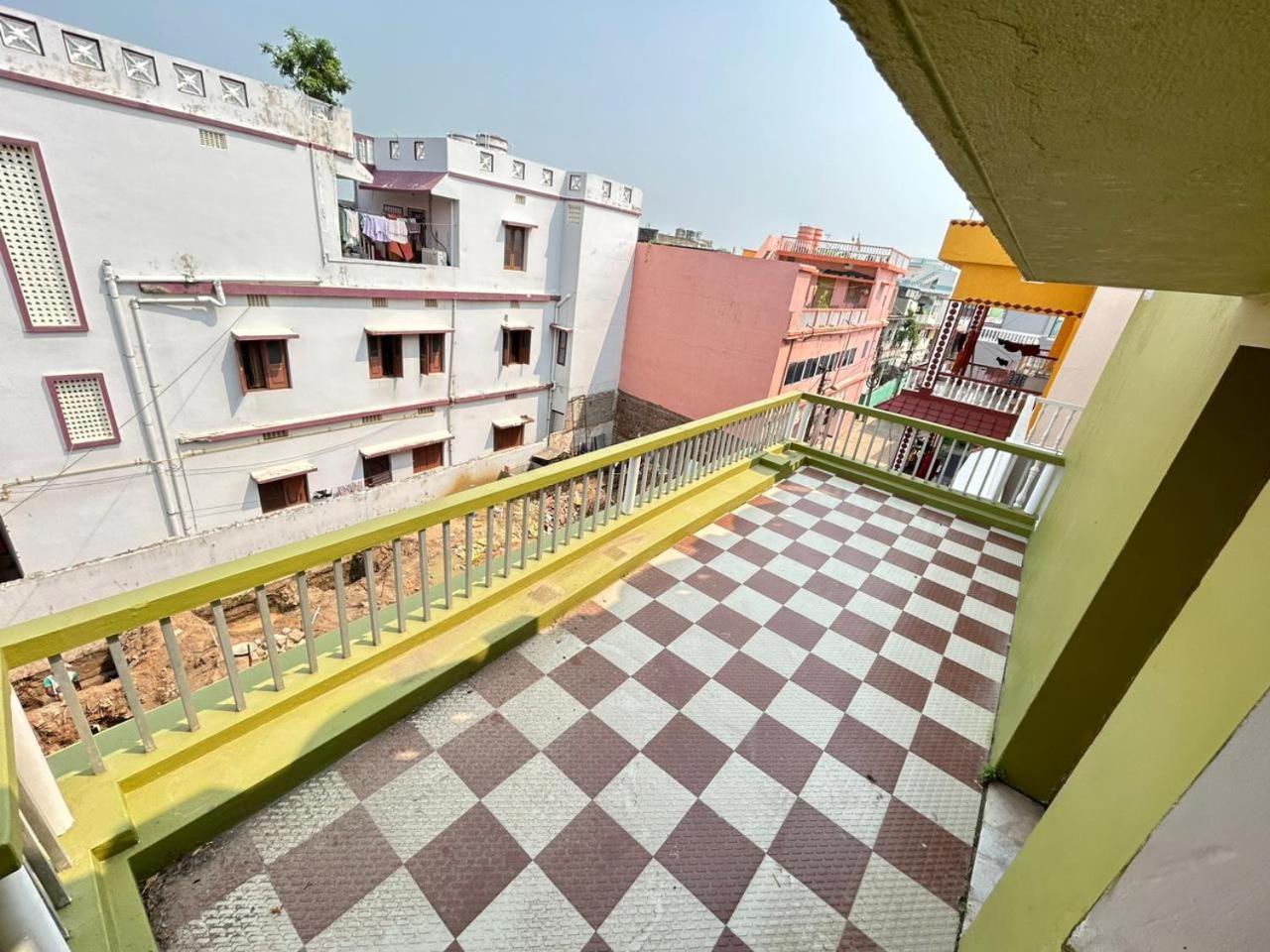 Shree Nivas Homestay Puri Esterno foto