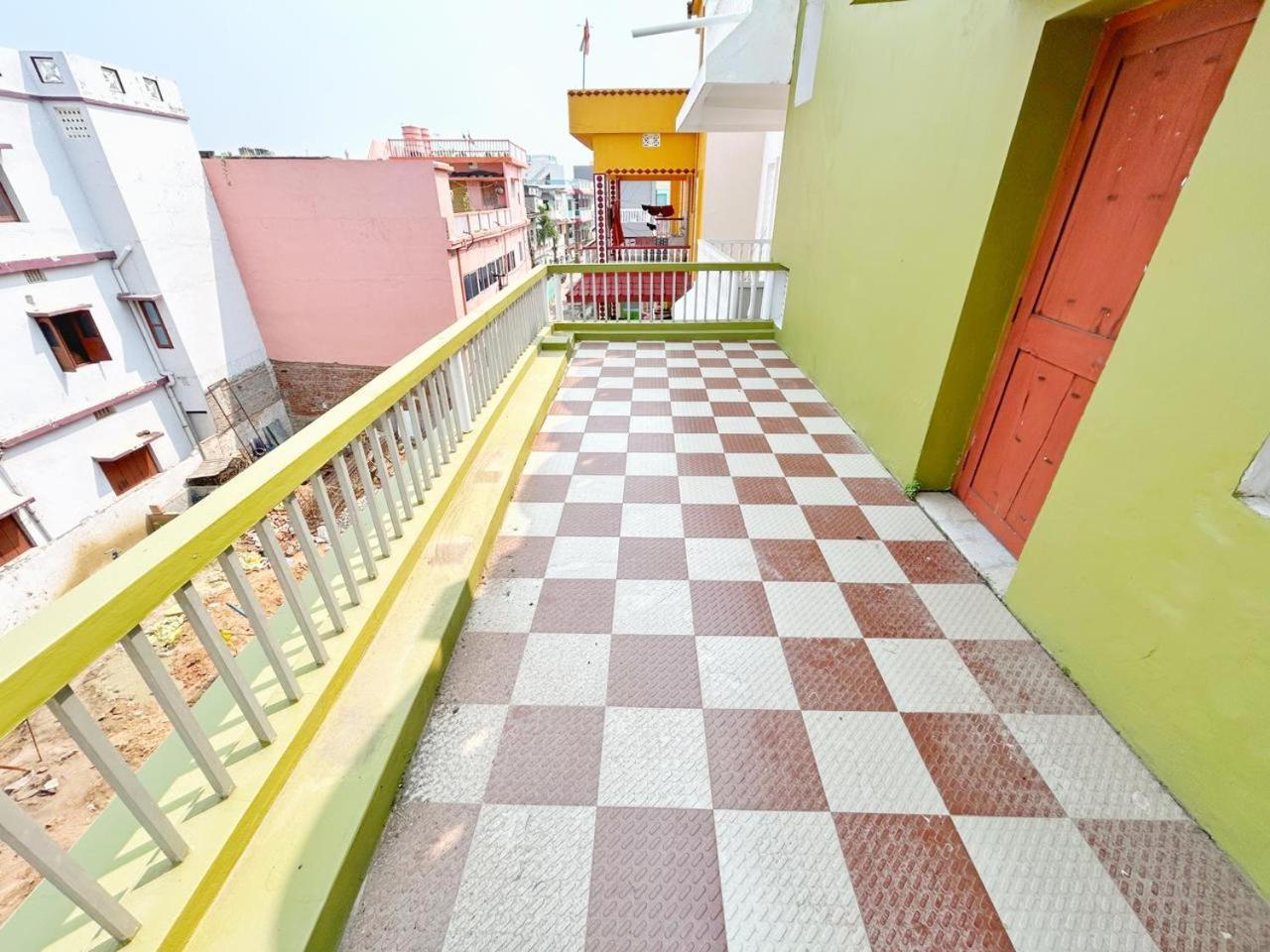 Shree Nivas Homestay Puri Esterno foto